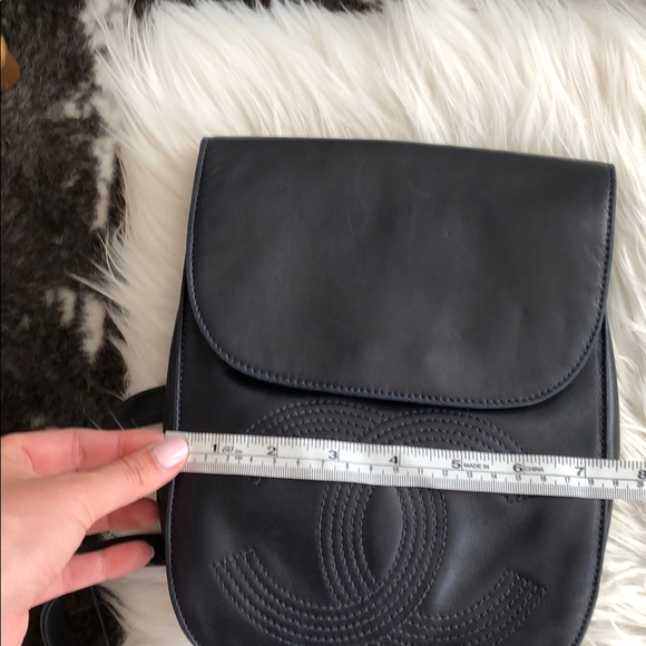Chanel navy blue lambskin backpack - Picture 16 of 16